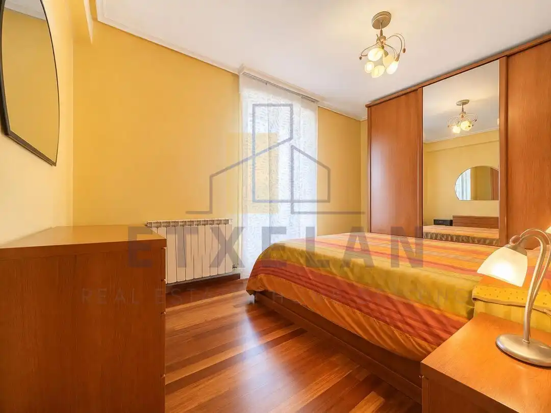 Habitación de Piso en venta en Atxondo con Calefacción y Amueblado