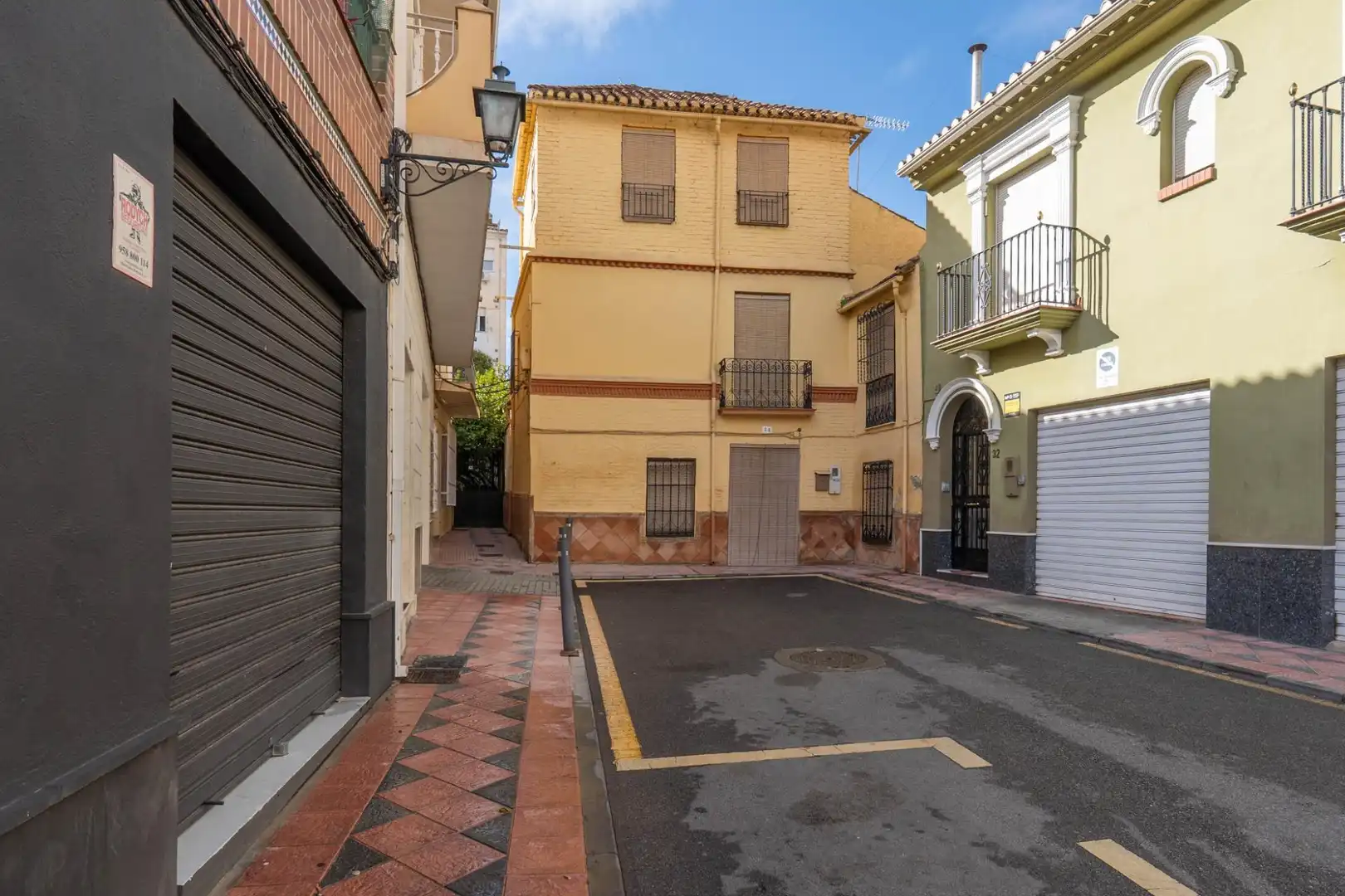 Außenansicht von Residential zum Verkauf in Armilla