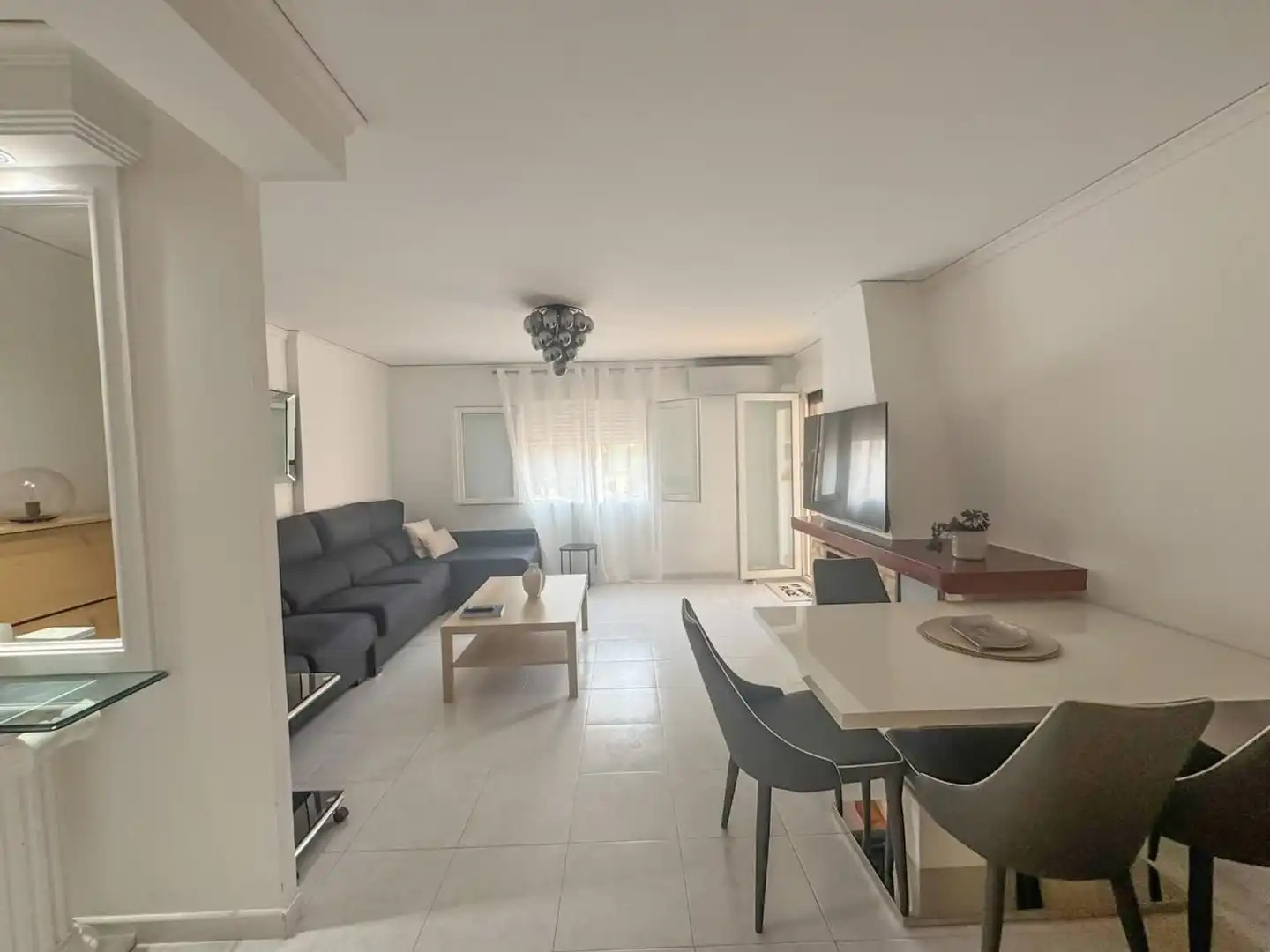 Sala d'estar de Casa o xalet de lloguer en Dénia amb Aire condicionat, Terrassa i Piscina comunitària