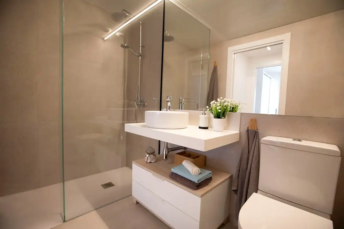 Piso con ascensor en venta en Carrer d'Amèrica 11, imagen 12