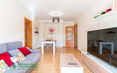Living room of Flat for sale in Roquetas de Mar