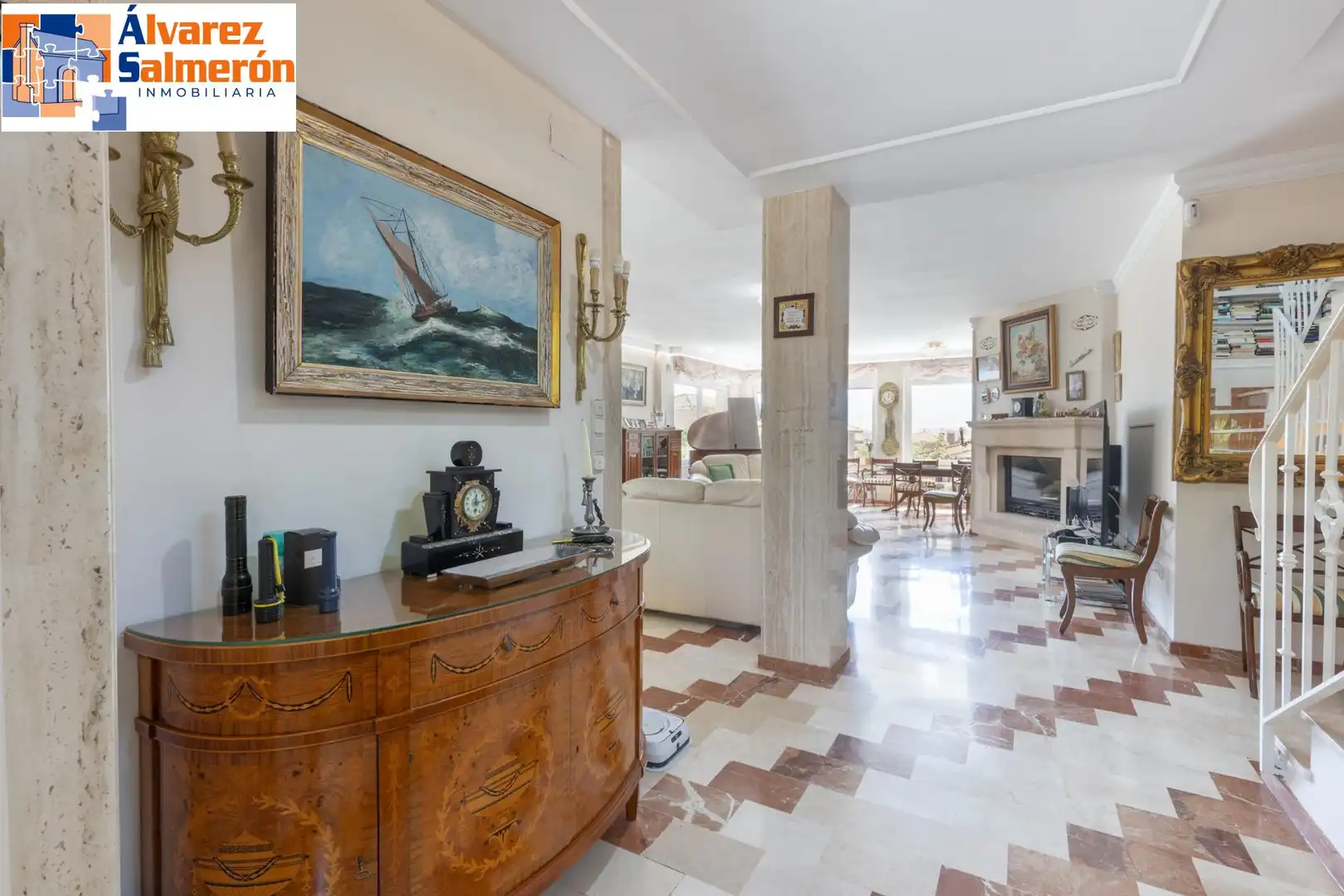 House with pool for sale in Avenida MONTEVIVE, imagen 8