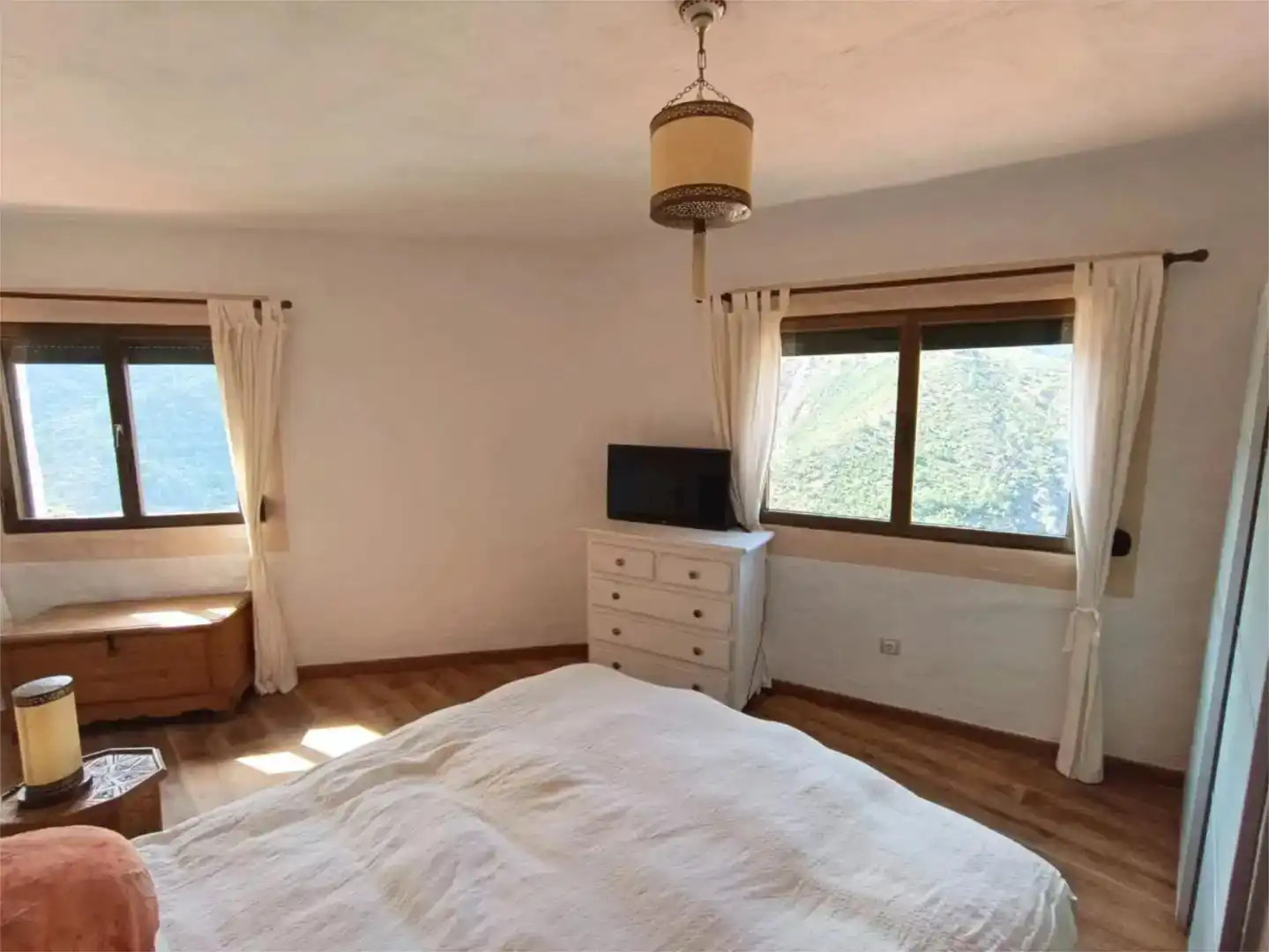 Habitación de Casa o chalet en venta en Istán con Aire acondicionado