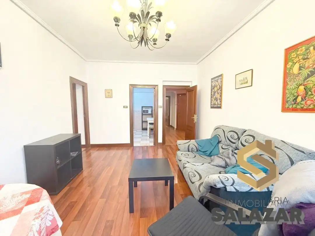 Sala de estar de Piso de alquiler en Bilbao  con Calefacción