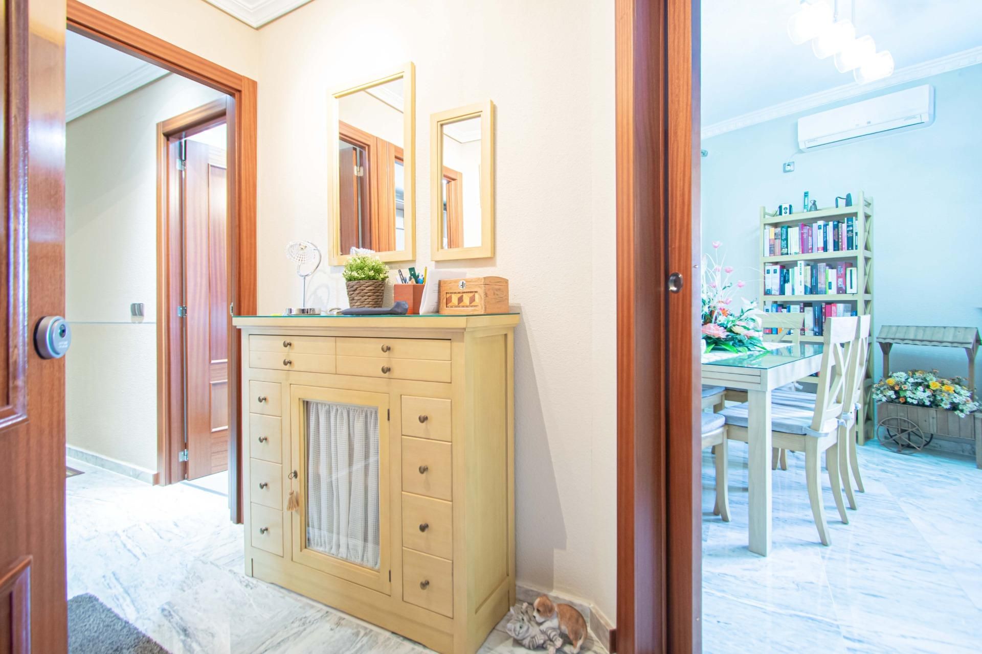 Flat for sale in  Sevilla Capital  with Air Conditioner and Terrace