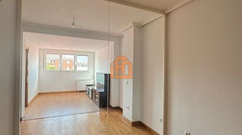 Foto 3 de Apartament en venda a Calle Presa Cerrajera, Armunia, León Capital