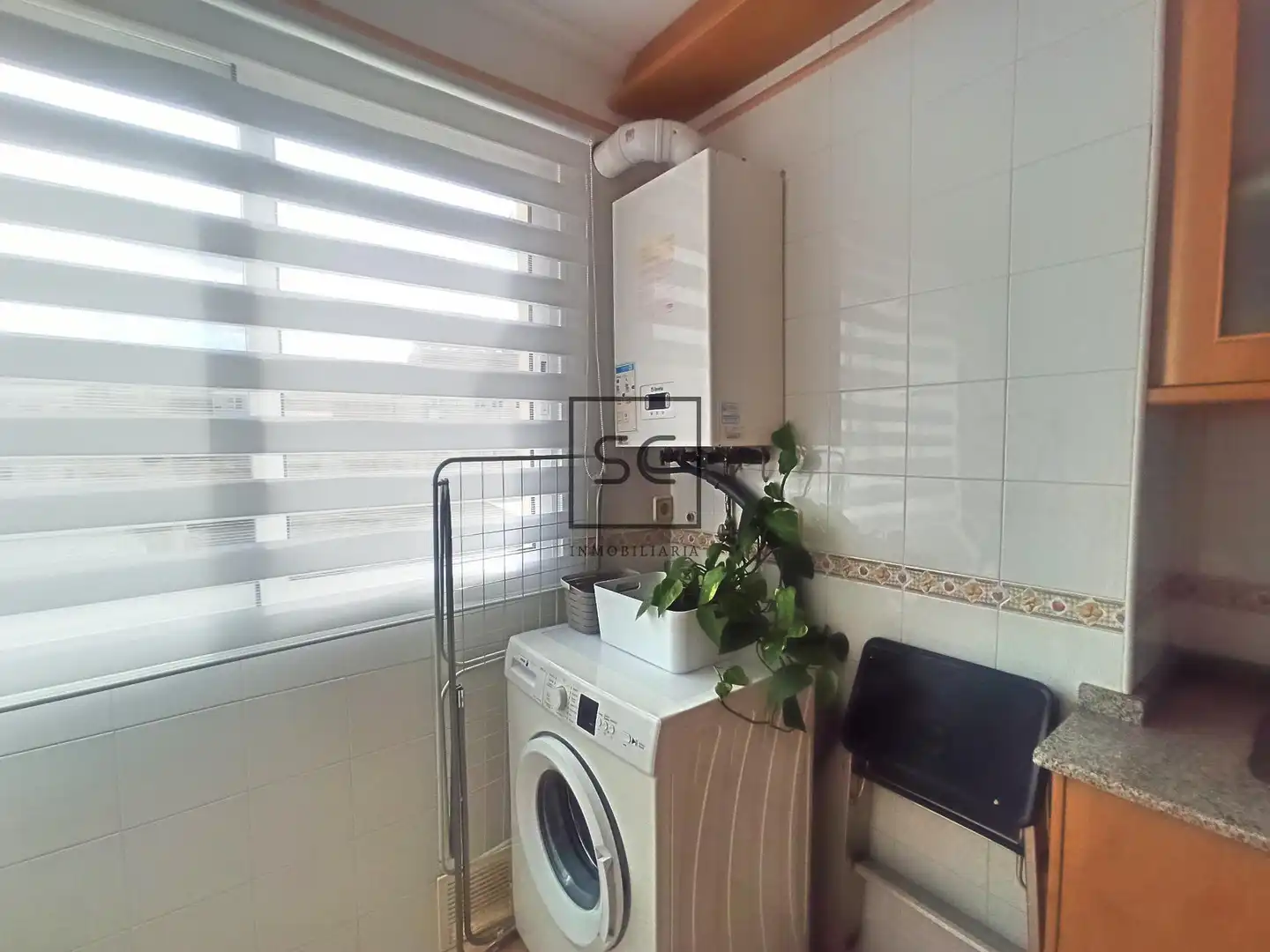Kitchen of Apartments for rent in Ferrol  with Heating and Furnished