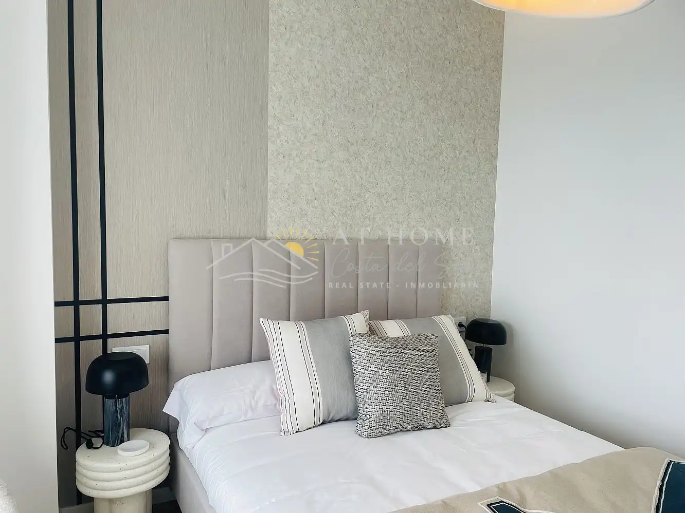Schlafzimmer von Wohnungen zum Verkauf in Rincón de la Victoria mit Terrasse, Schwimmbad und Ofen