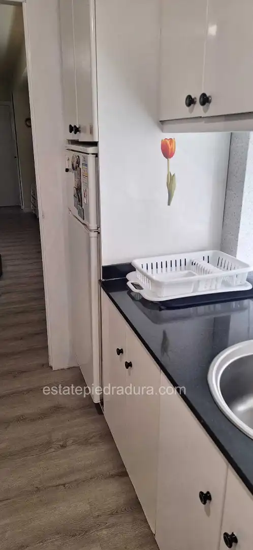 Küche von Wohnung zum Verkauf in Santiago de Compostela  mit Terrasse, Abstellraum und Möbliert