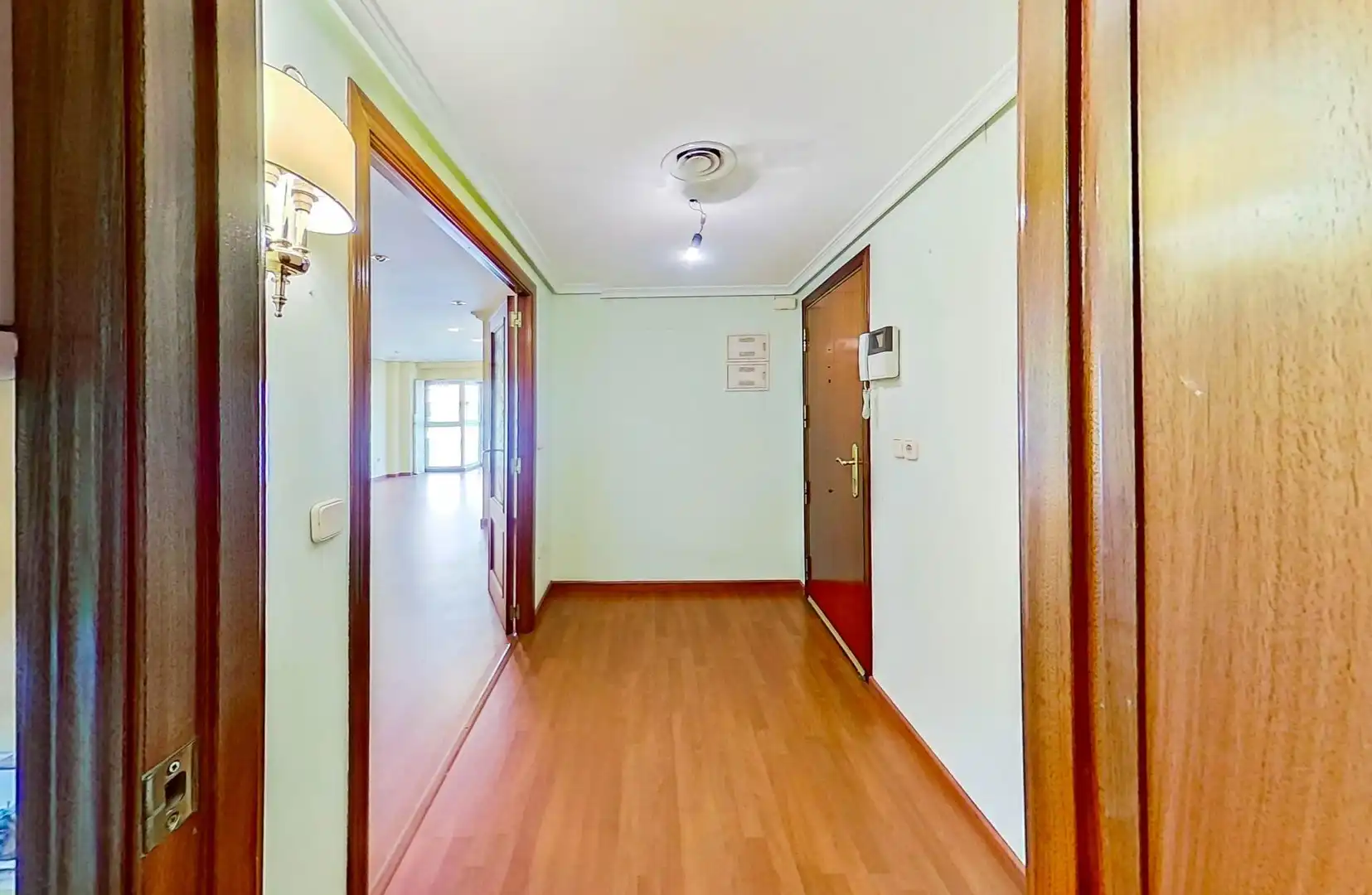 Piso en venta en Valencia con Parquet y Terraza