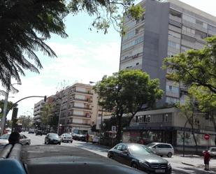 Exterior view of Flat for sale in  Sevilla Capital  with Furnished and Balcony