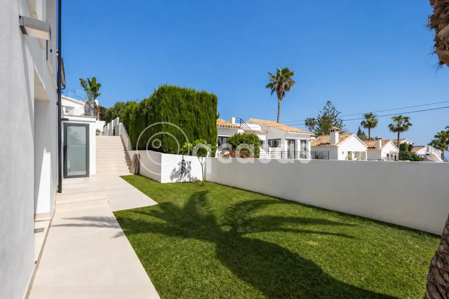 Vista exterior de Casa o chalet en venta en Benalmádena con Aire acondicionado, Calefacción y Jardín privado