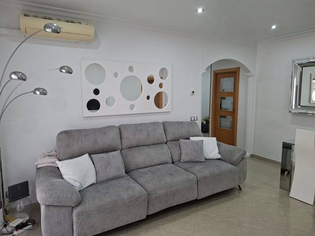 Piso en Venta en Carrer de Milà en Riera Alta