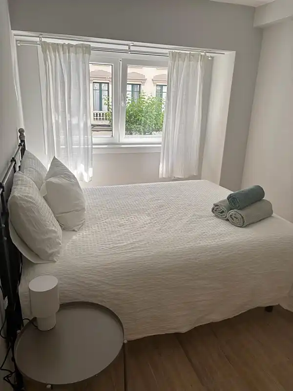 Habitación de Piso en venta en A Coruña Capital  con Calefacción, Terraza y Amueblado
