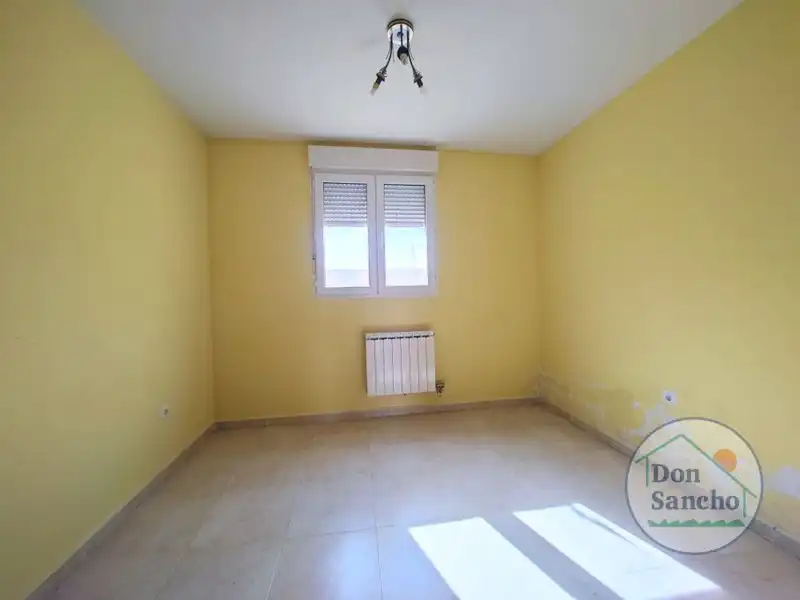Bedroom of Detached homes for sale in Pozaldez  with Heating and Private garden
