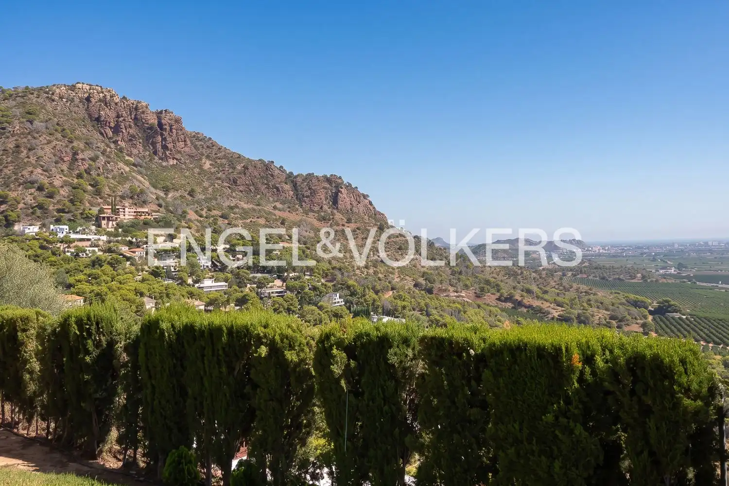 Casa o chalet en venta en Sagunto / Sagunt con Aire acondicionado, Calefacción y Jardín privado