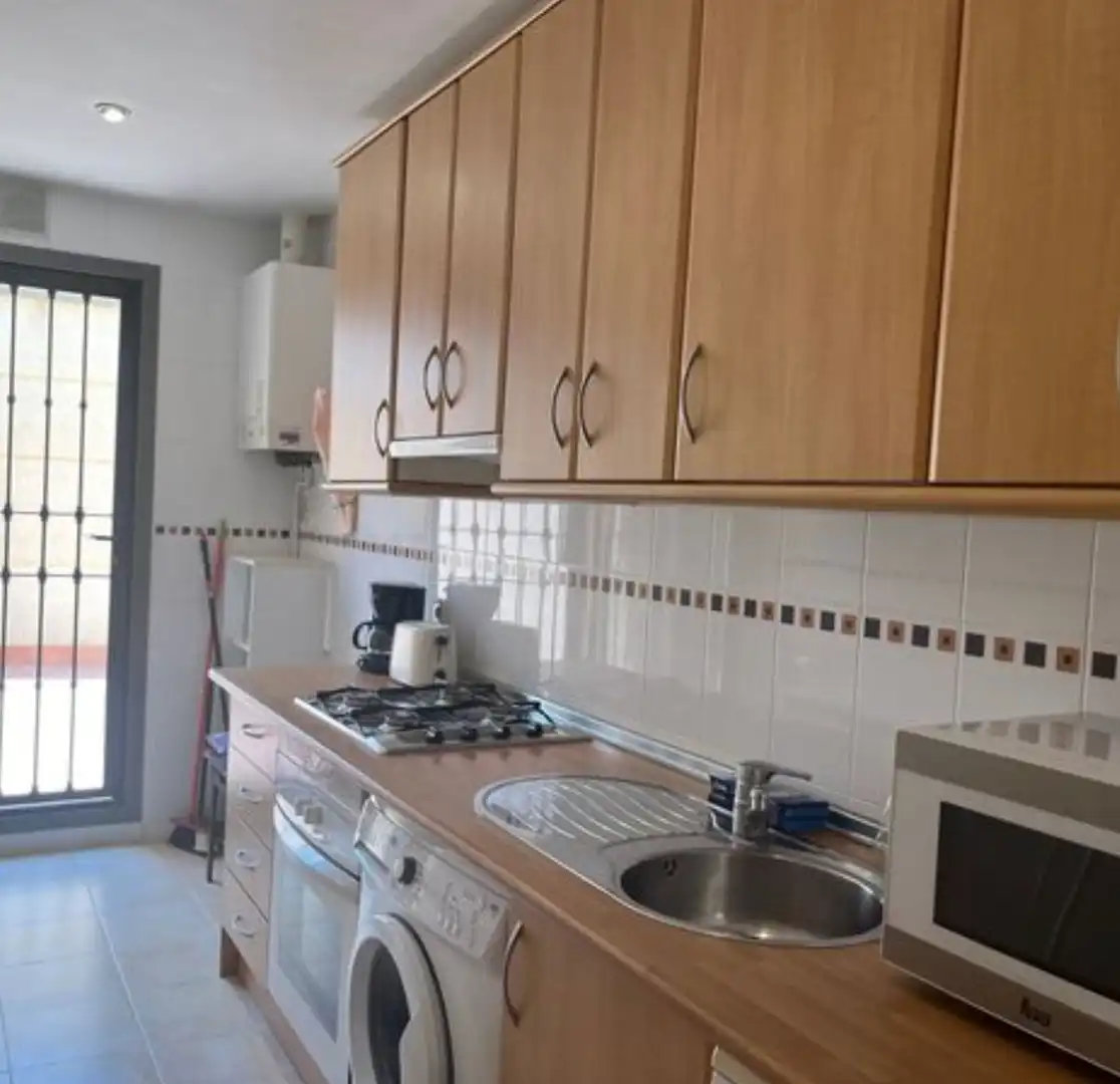 Küche von Wohnung zur Miete in Ciudad Real mit Klimaanlage, Terrasse und Möbliert