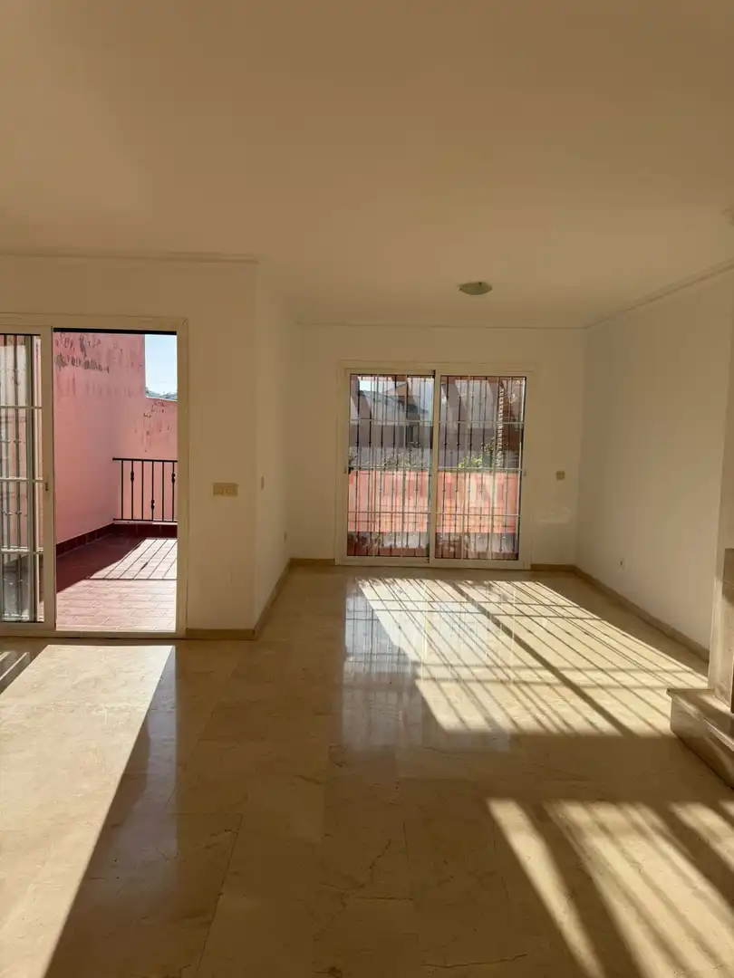 Casa adosada en venda en Mijas amb Calefacció, Jardí privat i Terrassa