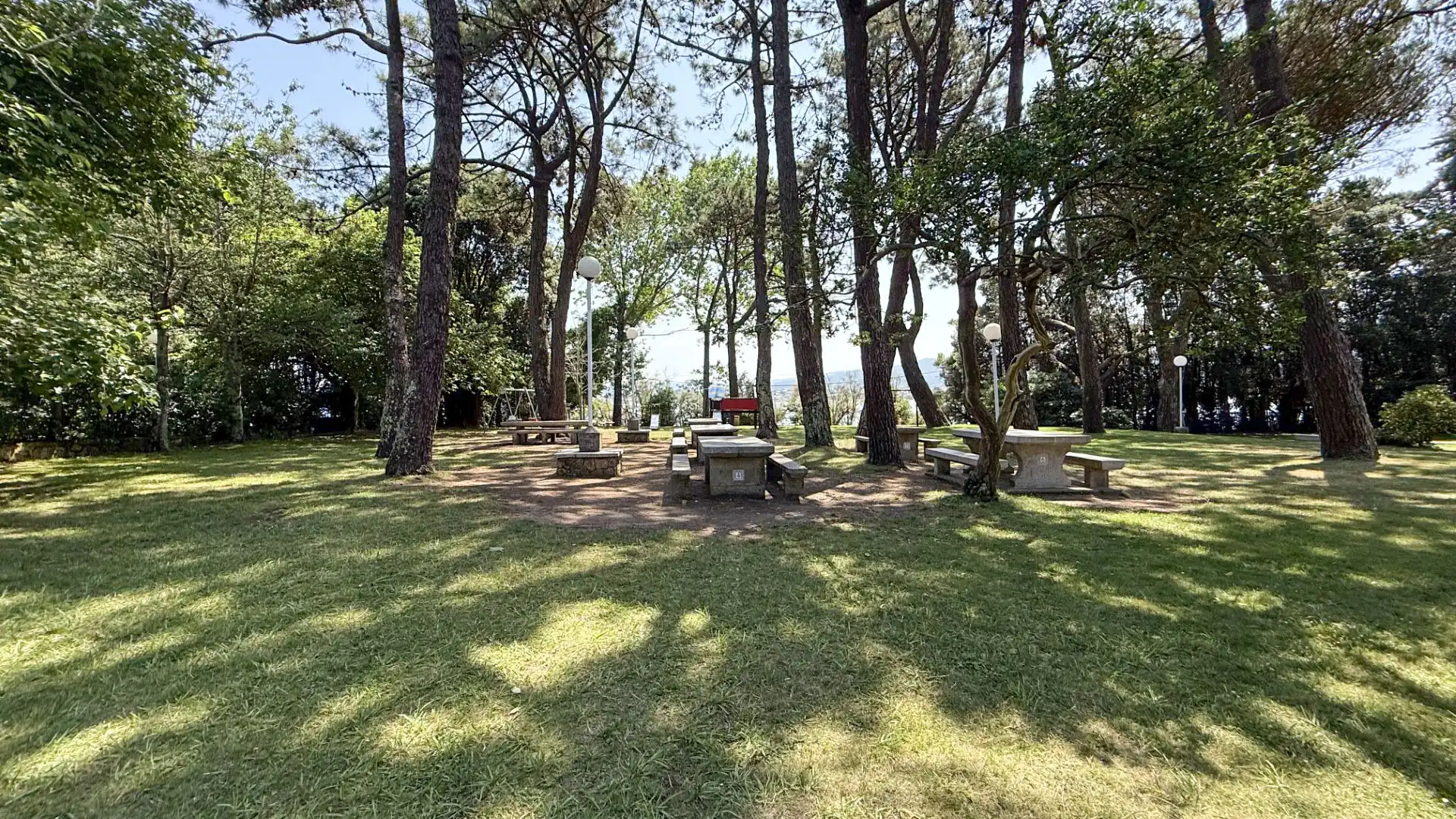 Jardín de Piso en venta en Vigo  con Calefacción, Jardín privado y Amueblado