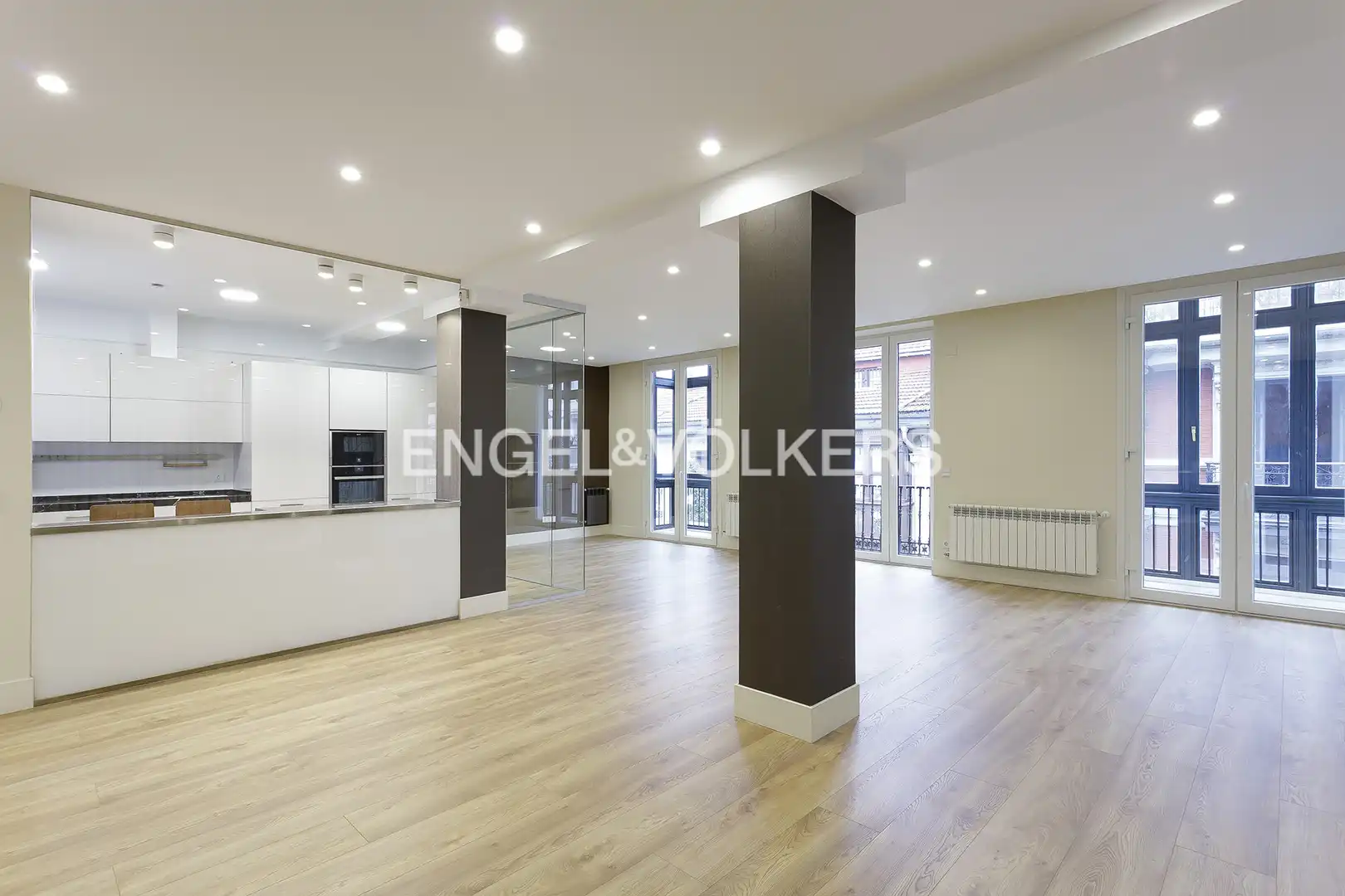 Cocina de Piso de alquiler en Bilbao  con Calefacción y Balcón