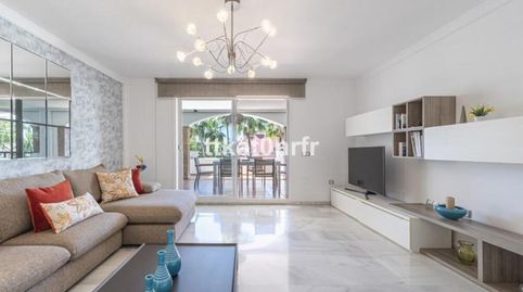 Foto 2 de Apartamento de alquiler en Puente Romano, Marbella