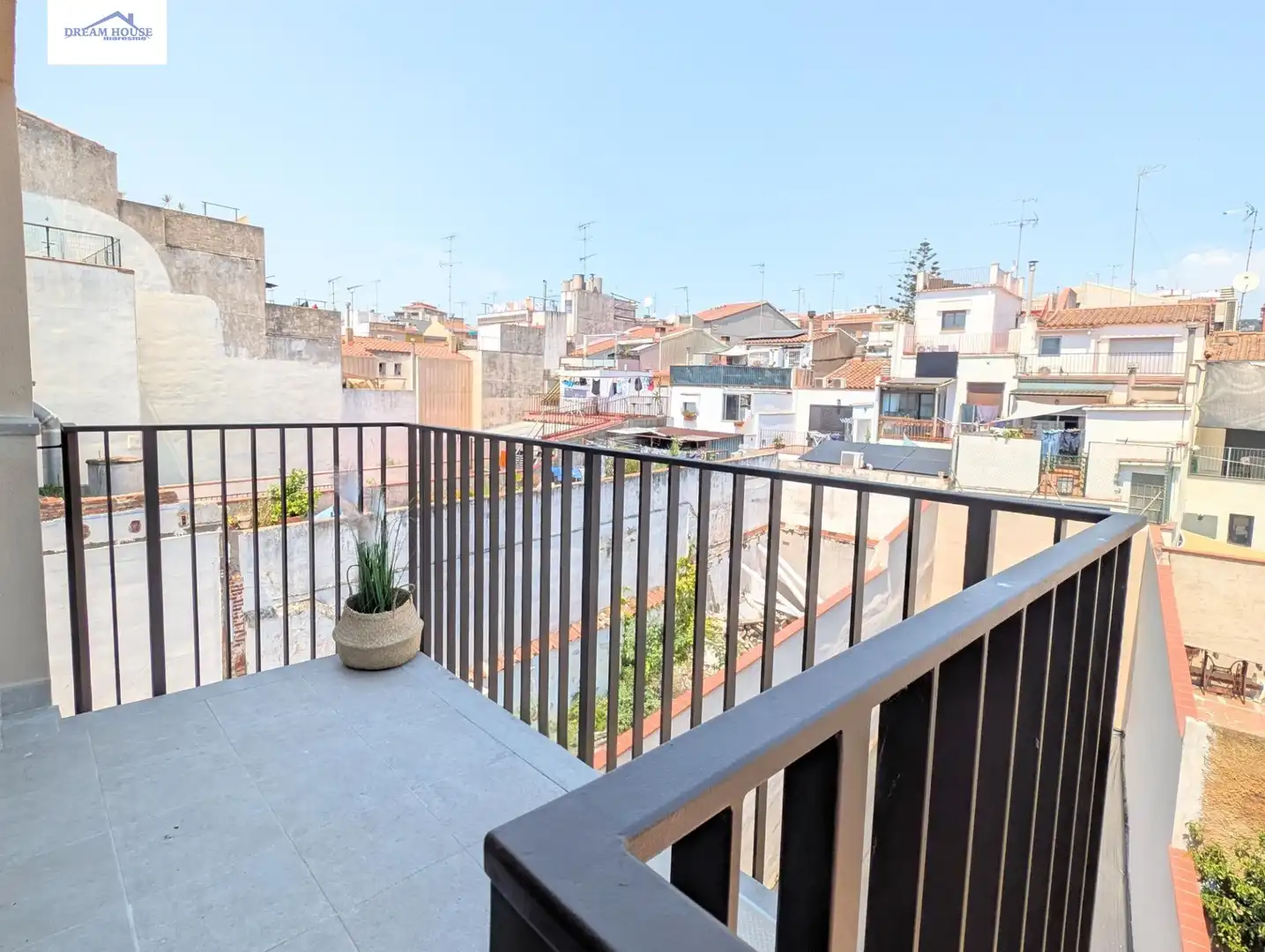 Terrasse von Wohnungen zum Verkauf in Mataró mit Klimaanlage, Heizung und Balkon