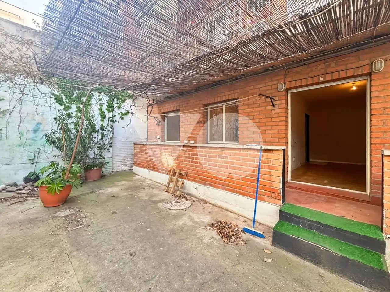 Vista exterior de Piso en venta en Madrid con Parquet y Trastero