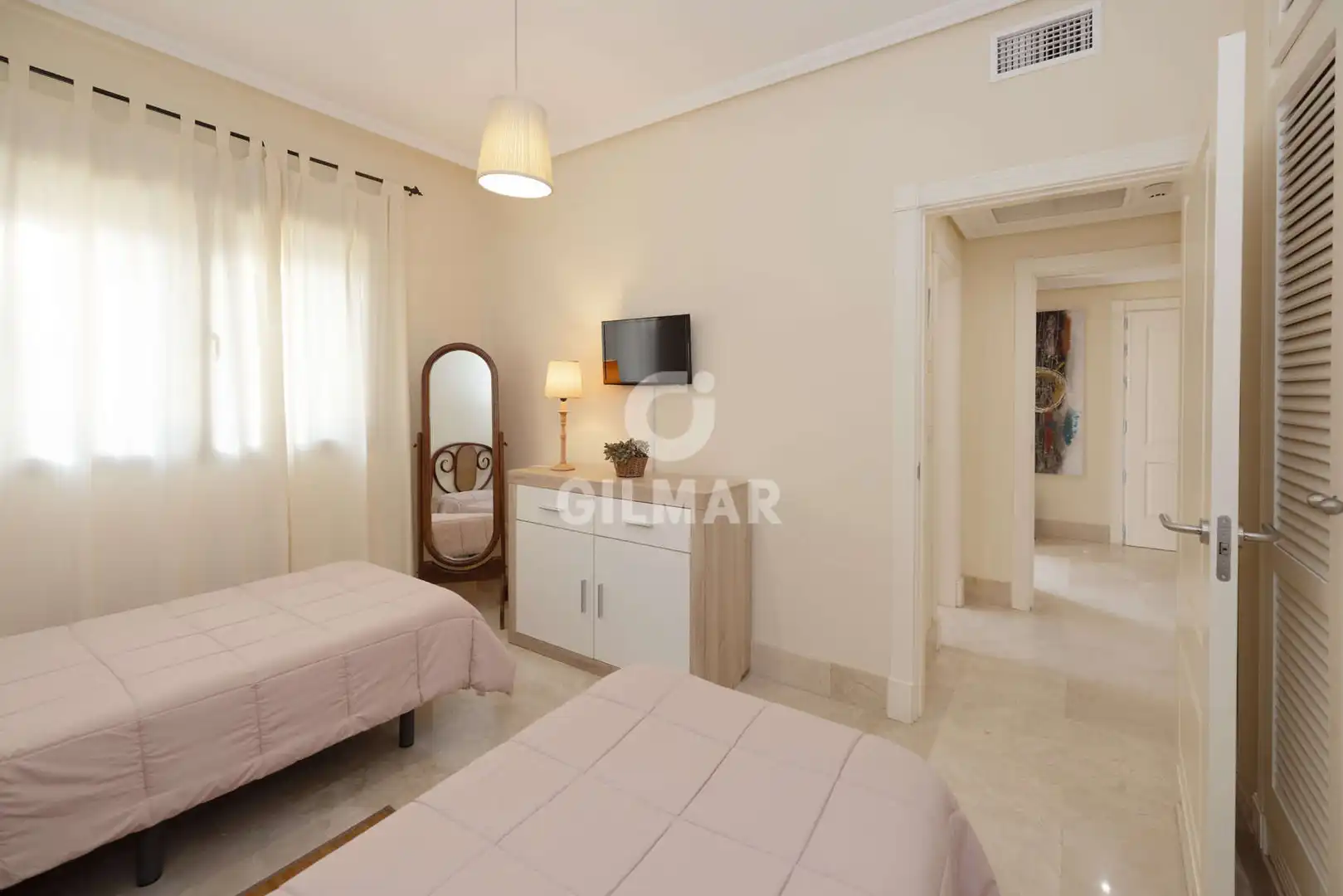 Appartamento con terrazza in vendita a Puerto de Sotogrande - La Marina, imagen 30