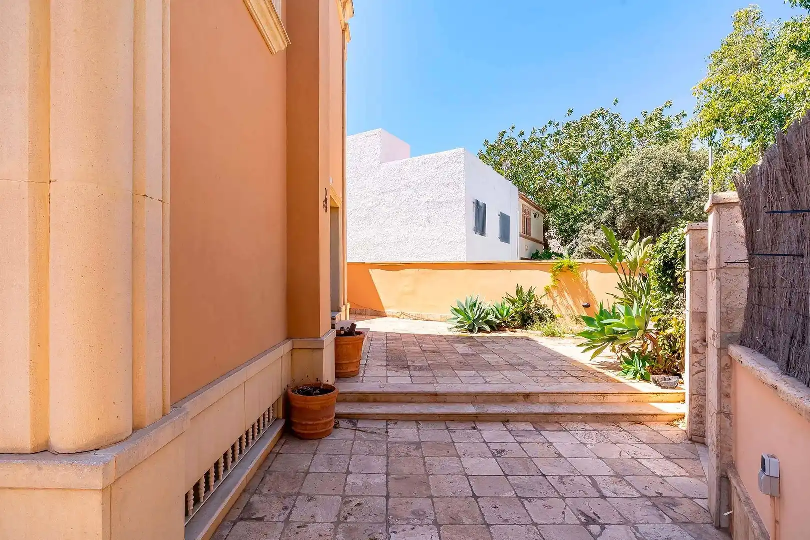 Terrassa de Casa o xalet en venda en Almería amb Jardí privat, Terrassa i Alarma