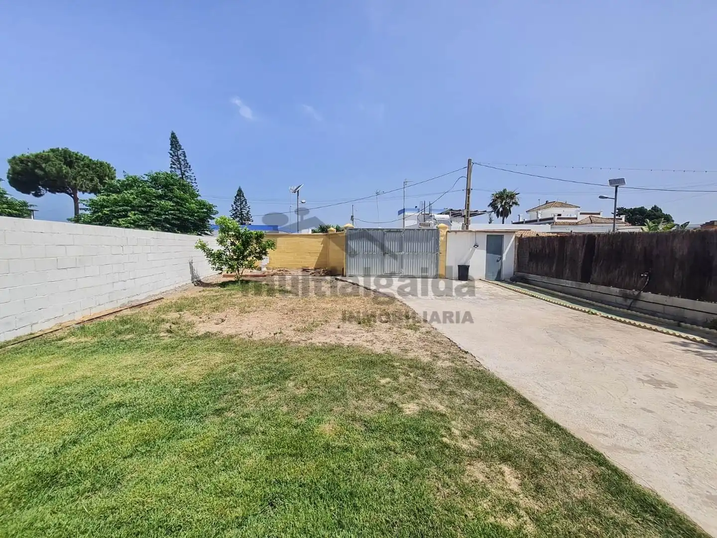 Vista exterior de Finca rústica en venta en Chipiona con Trastero y Piscina