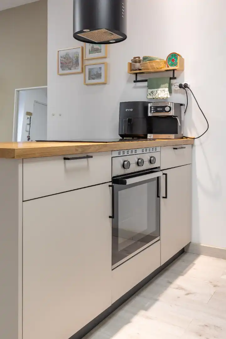 Cuina de Planta baixa en venda en La Pobla de Vallbona amb Aire condicionat, Terrassa i Moblat
