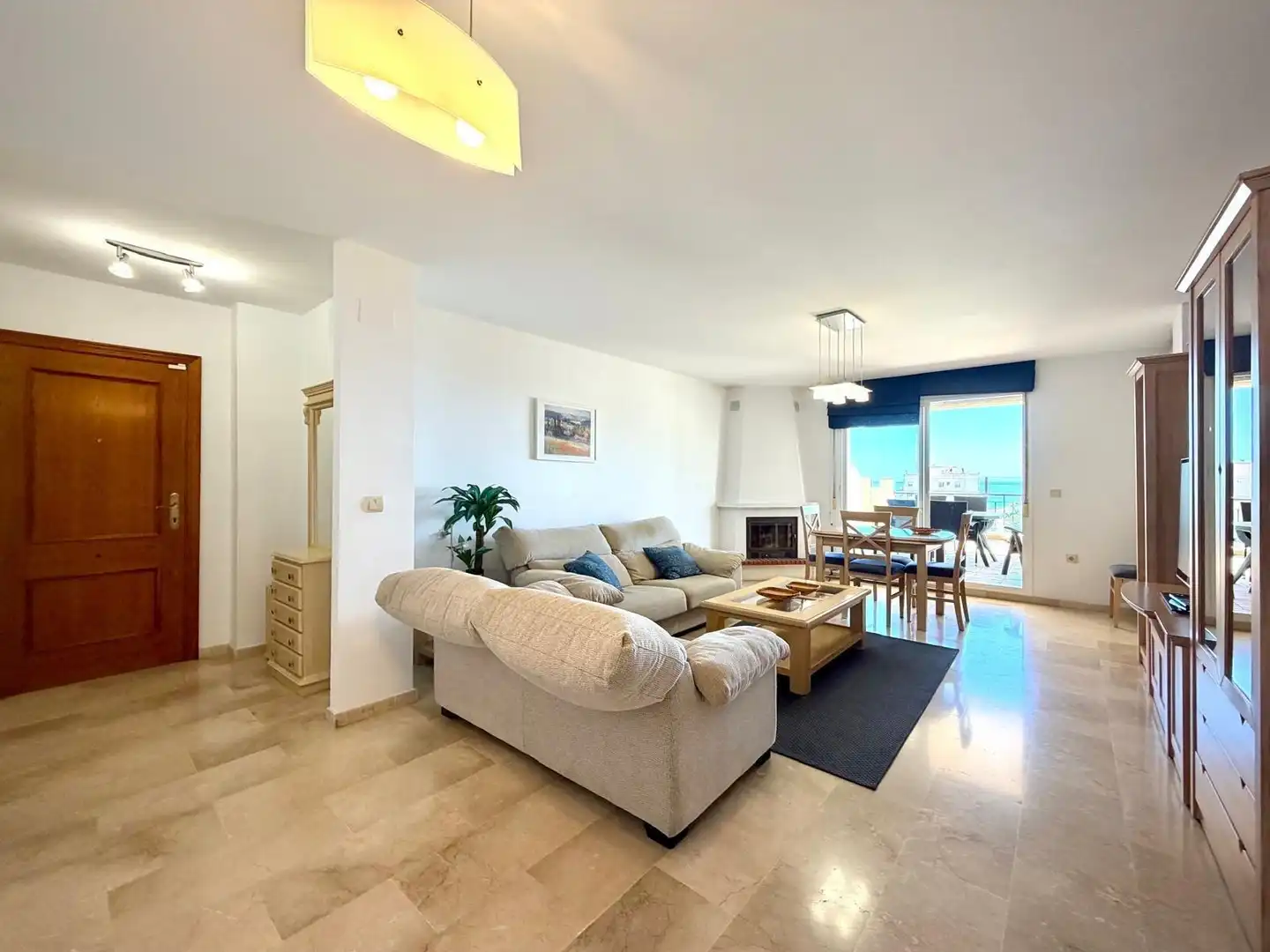Sala de estar de Piso en venta en Benalmádena con Aire acondicionado, Jardín privado y Terraza