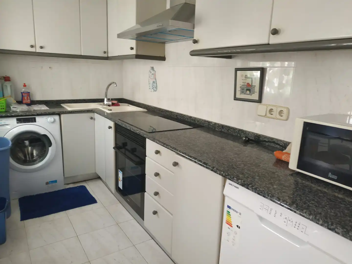 Cocina de Piso de alquiler en Valencia con Amueblado, Horno y Lavadora