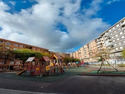 Vista exterior de Pis en venda en Bilbao 