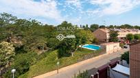 Exterior view of Single-family semi-detached for sale in Alcalá de Henares  with Heating, Private garden and Terrace