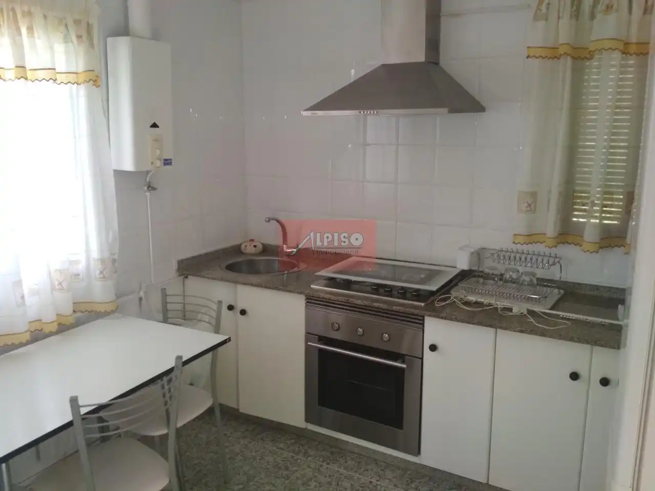 Cocina de Casa o chalet de alquiler en Ourense Capital  con Calefacción y Amueblado