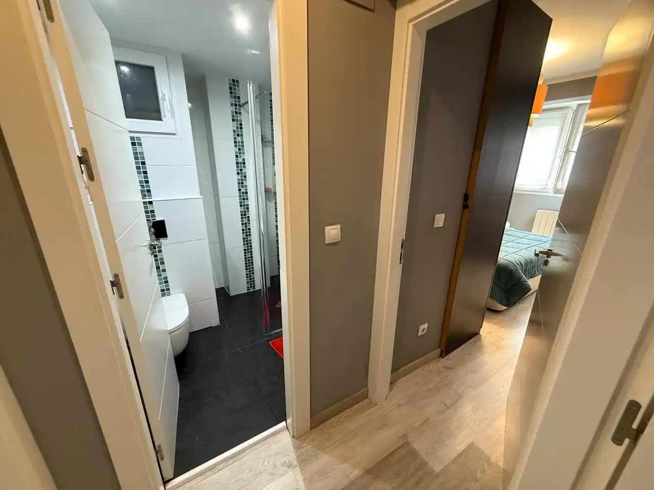 Baño de Piso en venta en Castro-Urdiales con Calefacción y Terraza