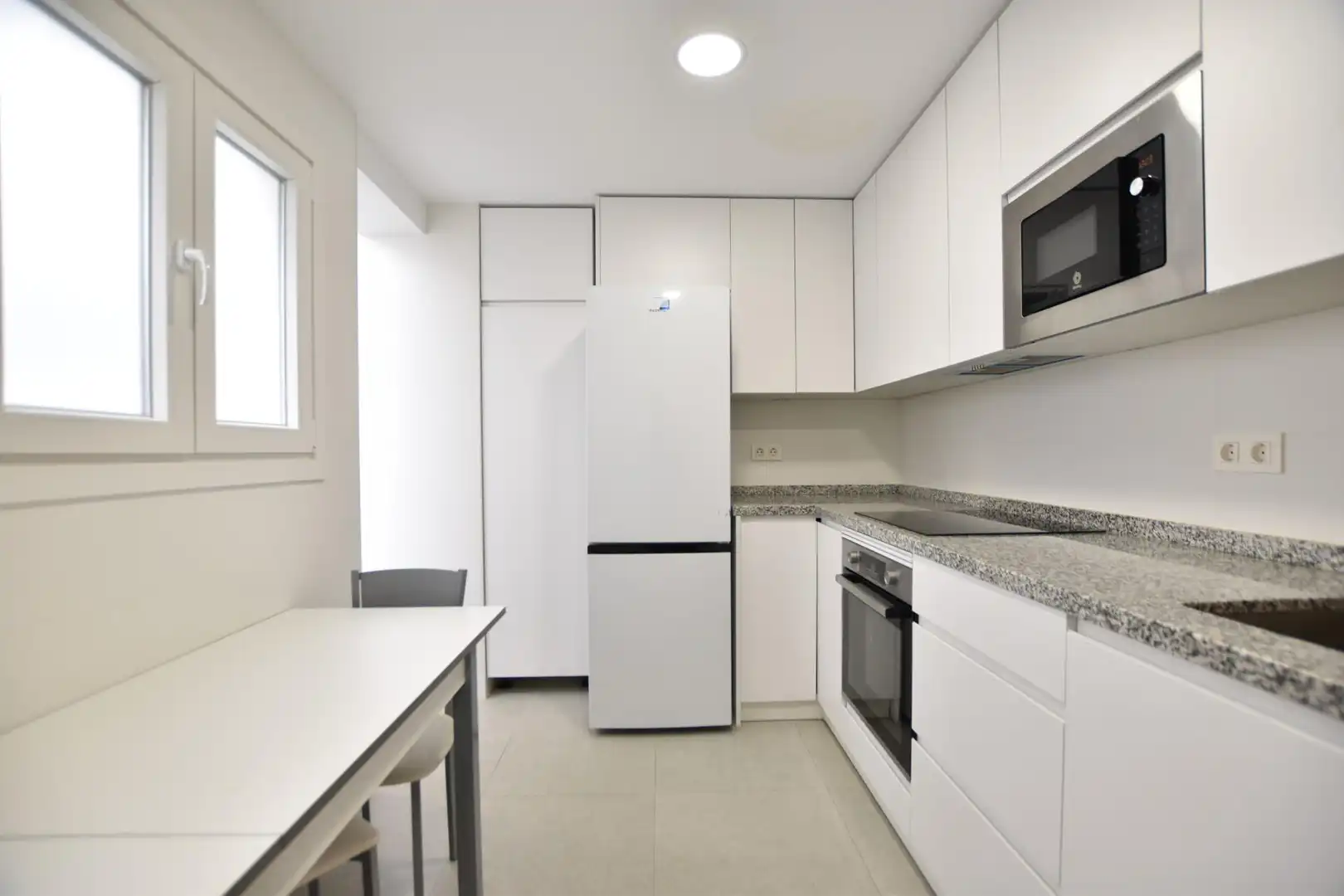 Kitchen of Flat for rent in Granada  with Air Conditioner and Furnished