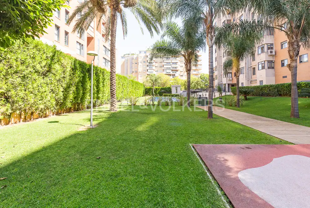 Jardí de Pis de lloguer en Valencia amb Aire condicionat, Calefacció i Terrassa