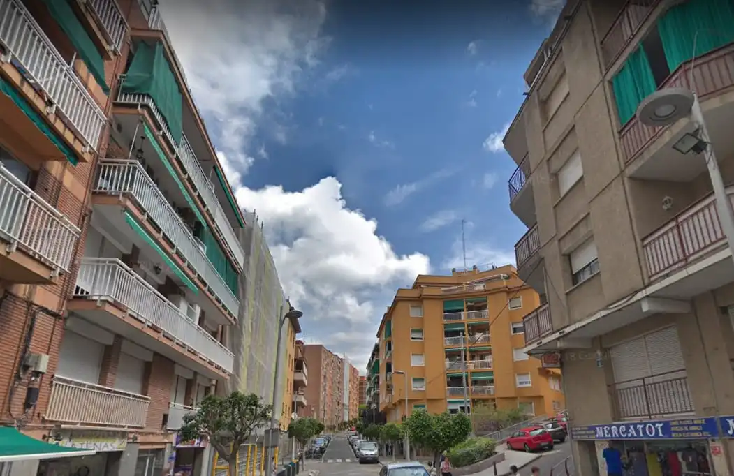 Vista exterior de Pis en venda en Sant Feliu de Llobregat