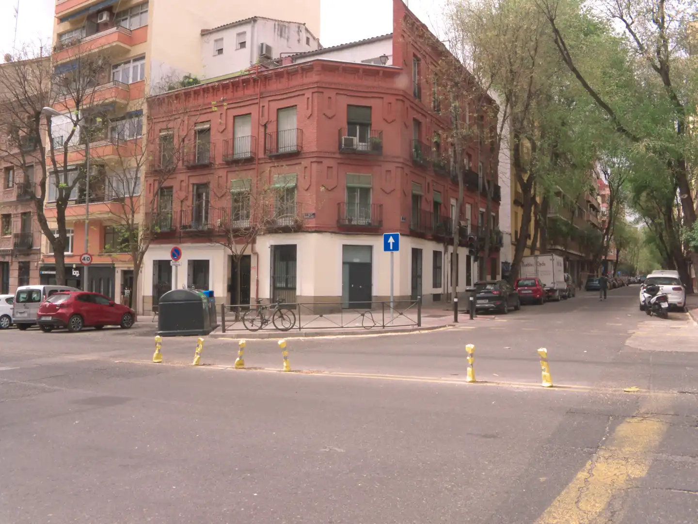 Exterior view of Office for sale in  Madrid Capital