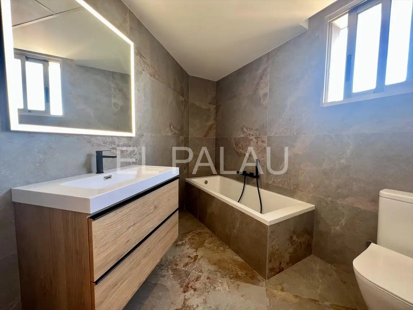 Baño de Piso de alquiler en Valencia con Aire acondicionado, Calefacción y Parquet