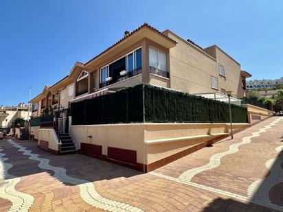 Vista exterior de Casa o xalet en venda en Santa Pola amb Aire condicionat, Terrassa i Piscina