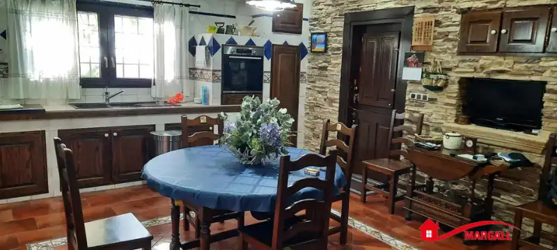 Chalet con terraza en venta en Alfinach - Los Monasterios, imagen 14