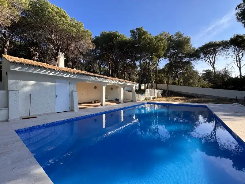 Piscina de Casa o xalet en venda en Cabrera de Mar amb Aire condicionat, Calefacció i Jardí privat