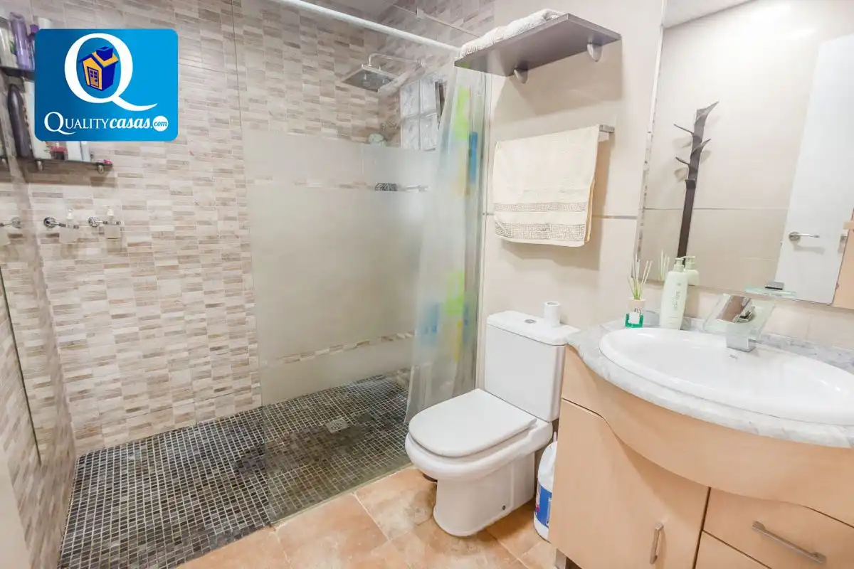 Baño de Casa o chalet en venta en Mutxamel con Aire acondicionado, Calefacción y Terraza