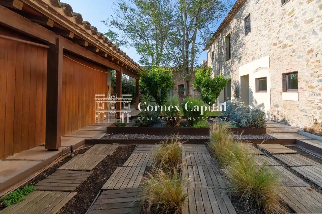 Vista exterior de Casa o chalet de alquiler en Pals con Jardín privado, Terraza y Piscina