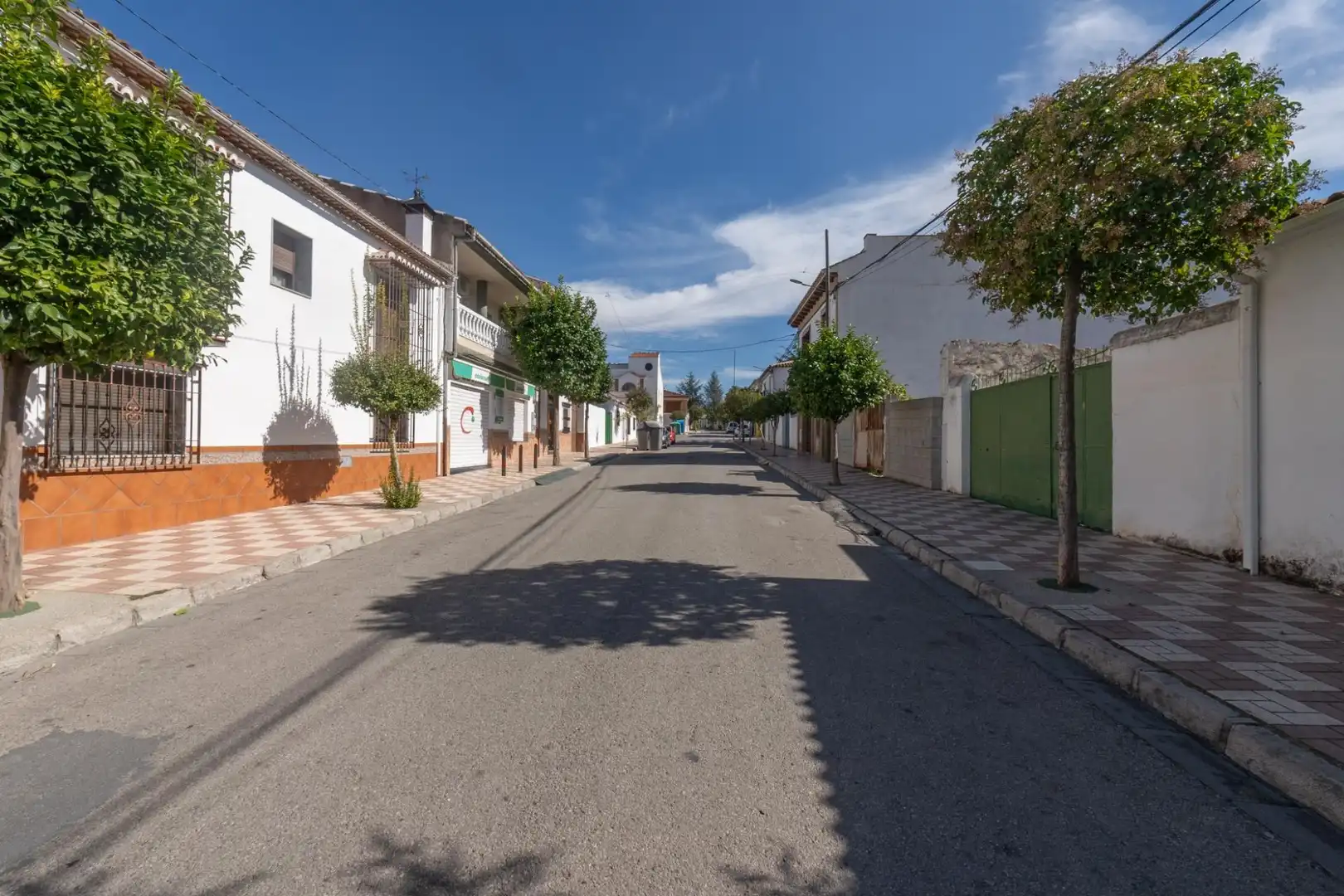 Vista exterior de Casa o xalet en venda en Albolote amb Terrassa i Balcó