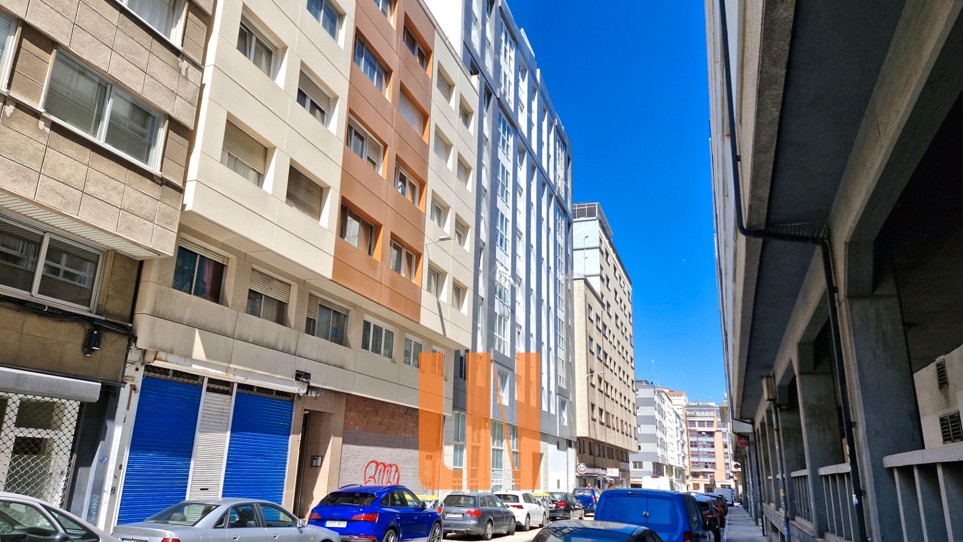 Vista exterior de Piso en venta en A Coruña Capital  con Calefacción, Parquet y Trastero