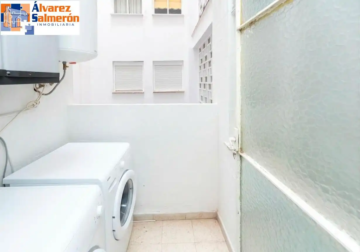 Bedroom of Flat for sale in Granada